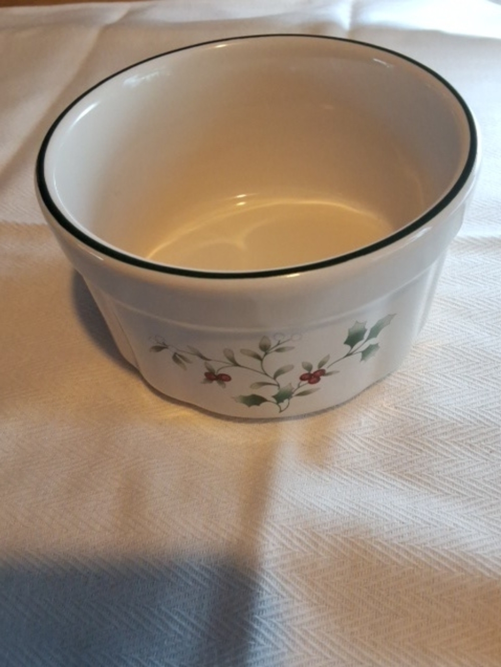 Classic White Ceramic Holiday Ramekin with Holly Motif